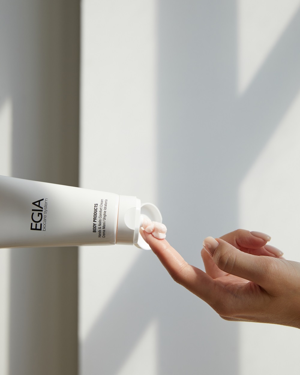 Крем для рук восстанавливающий Hands & Nails Comfort Cream купить в VISAGEHALL