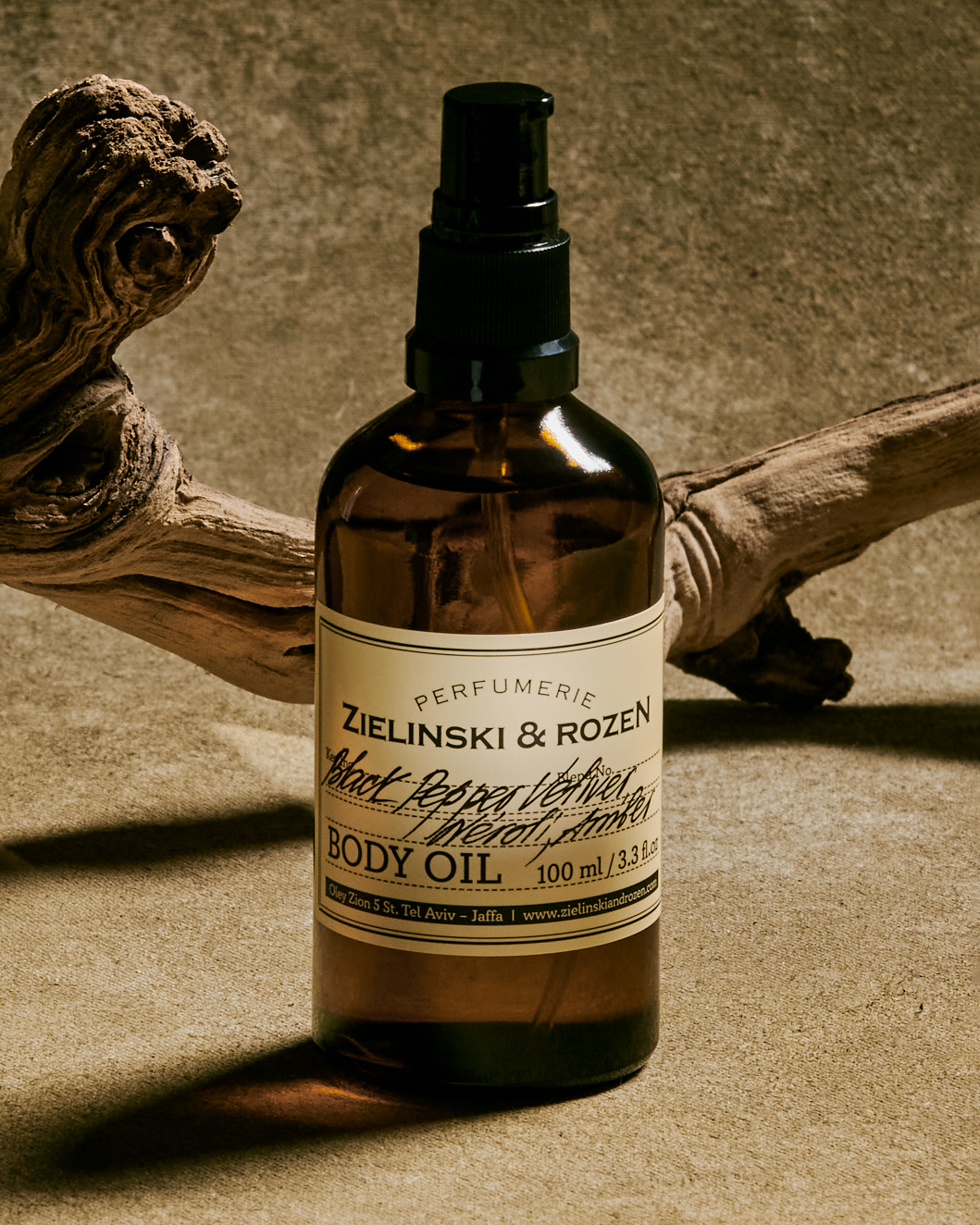 Масло для тела Черный Перец, Ветивер, Нероли, Амбра купить в VISAGEHALL