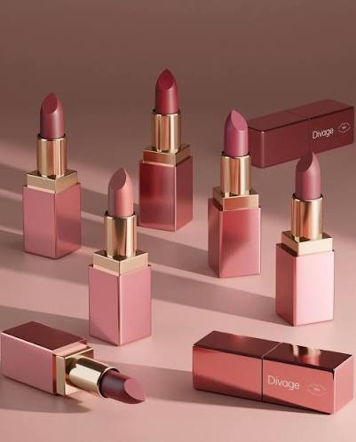 Помада для губ Matte Sensuality Lipstick