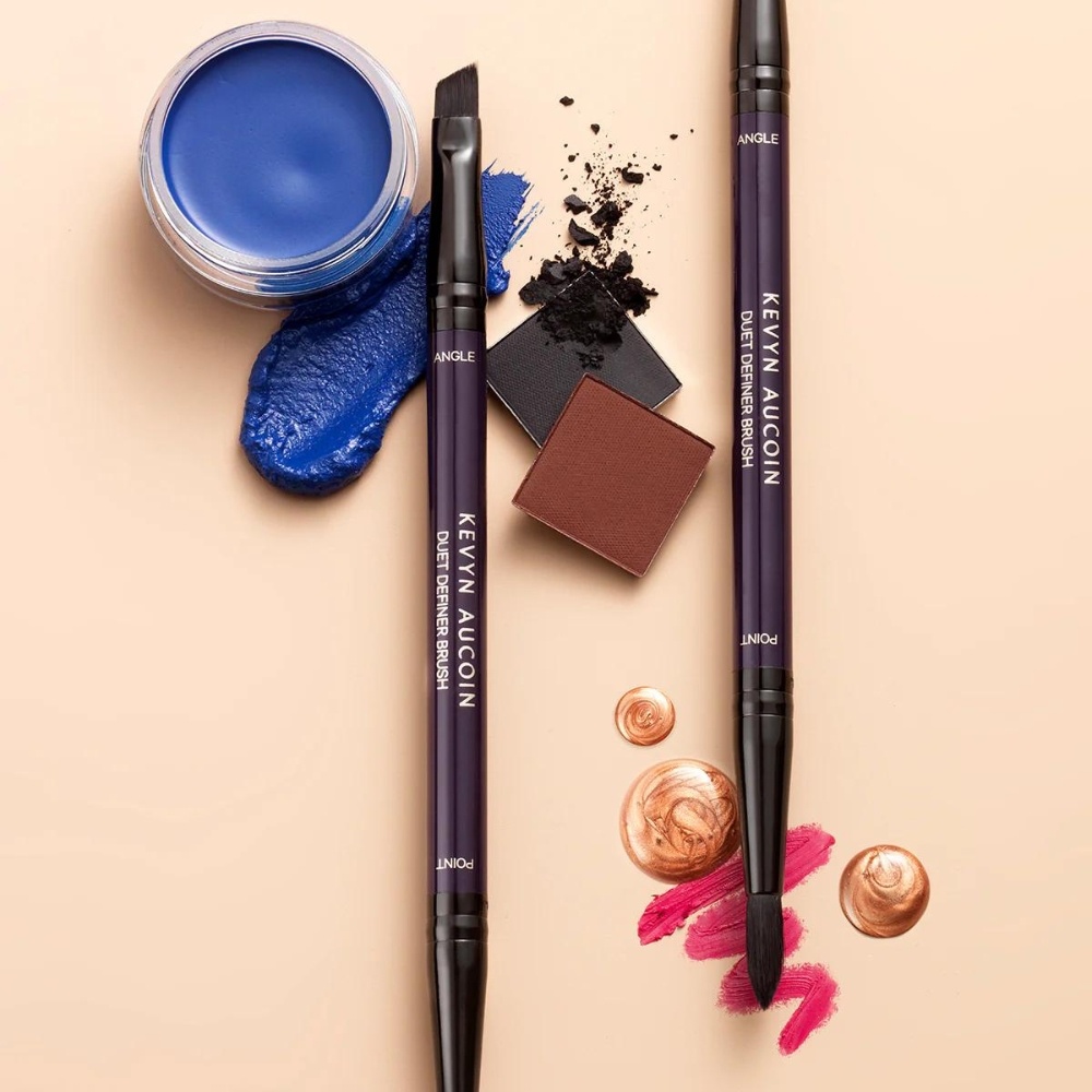 Кисть для подводки двусторонняя Duet Definer Brush купить в VISAGEHALL