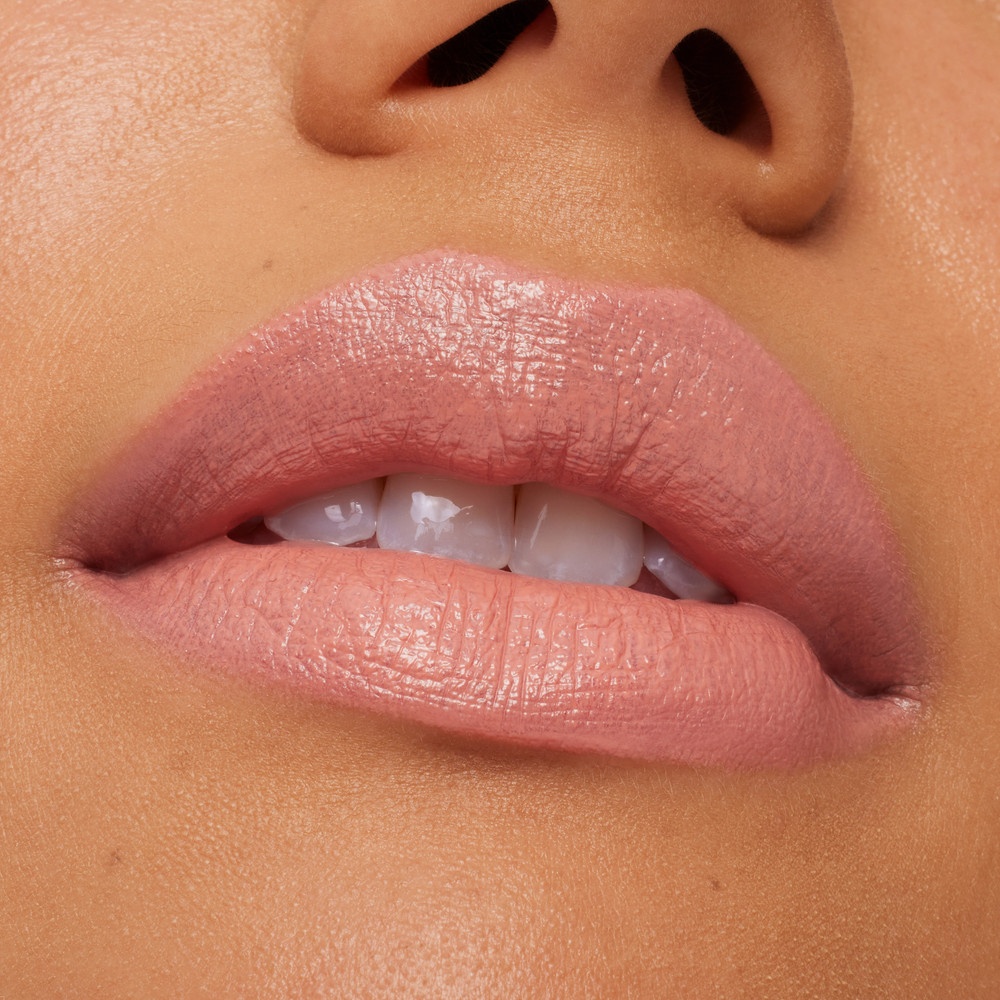 Губная помада Macximal Satin Lipstick 