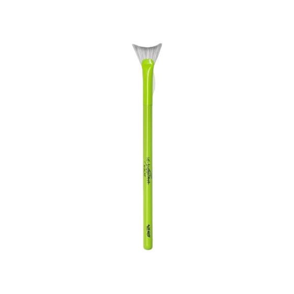 Кисть для прокрашивания ресниц лимитированная Wendy Neon Green купить в VISAGEHALL