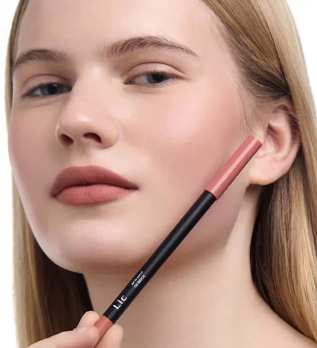 Карандаш для губ гелевый Base Gel Lip Pencil