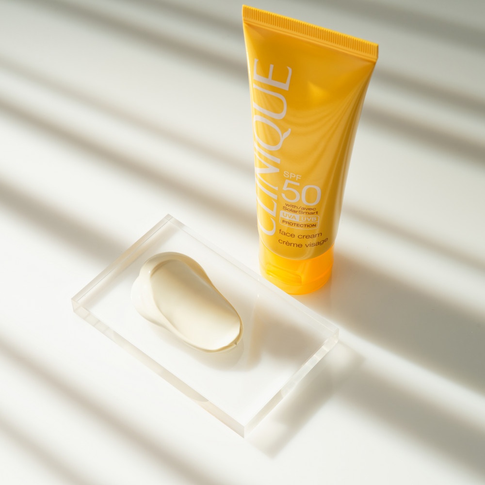 Крем для лица солнцезащитный Sun Protection SPF50  купить в VISAGEHALL