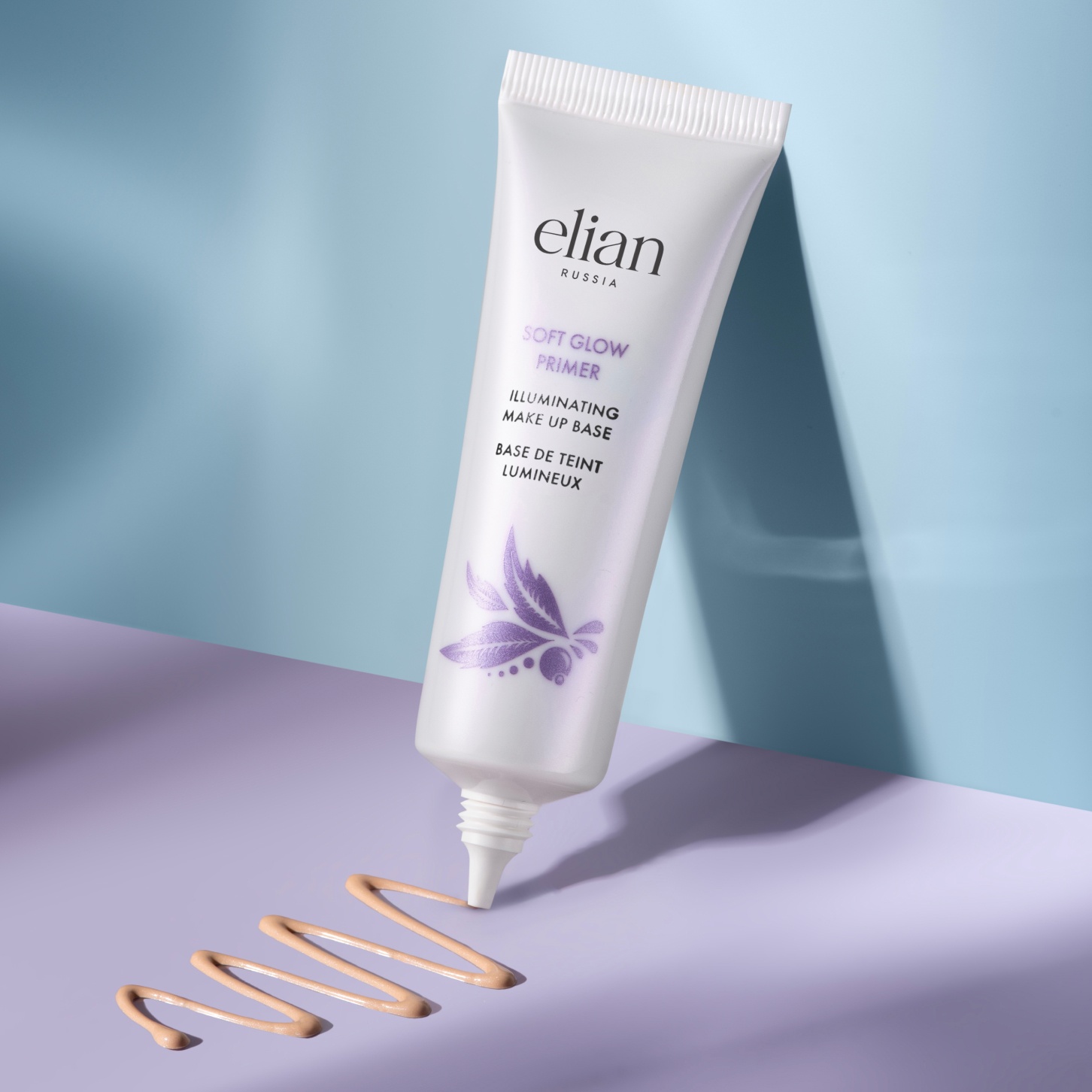 Основа под макияж сияющая Soft Glow Primer