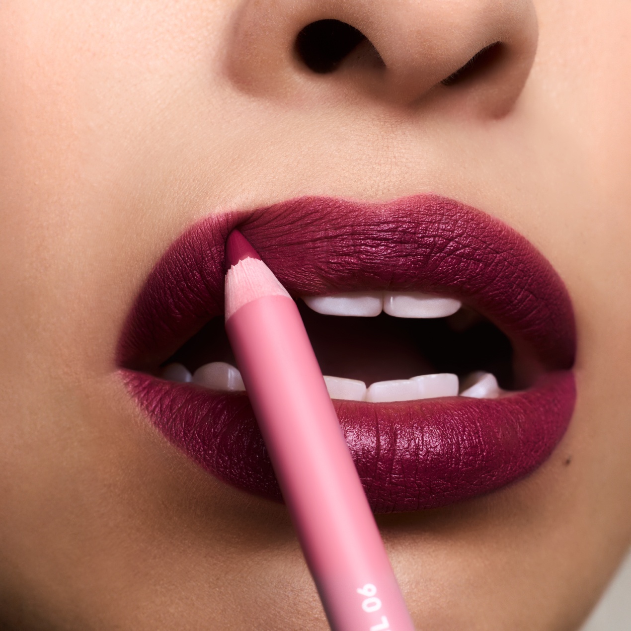 Карандаш для губ Makeup Long Lasting Lip Pencil стойкий