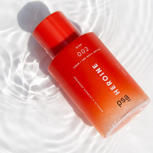 Тонер-суперфуд с миндальной кислотой и лакрицей Heroine купить в VISAGEHALL