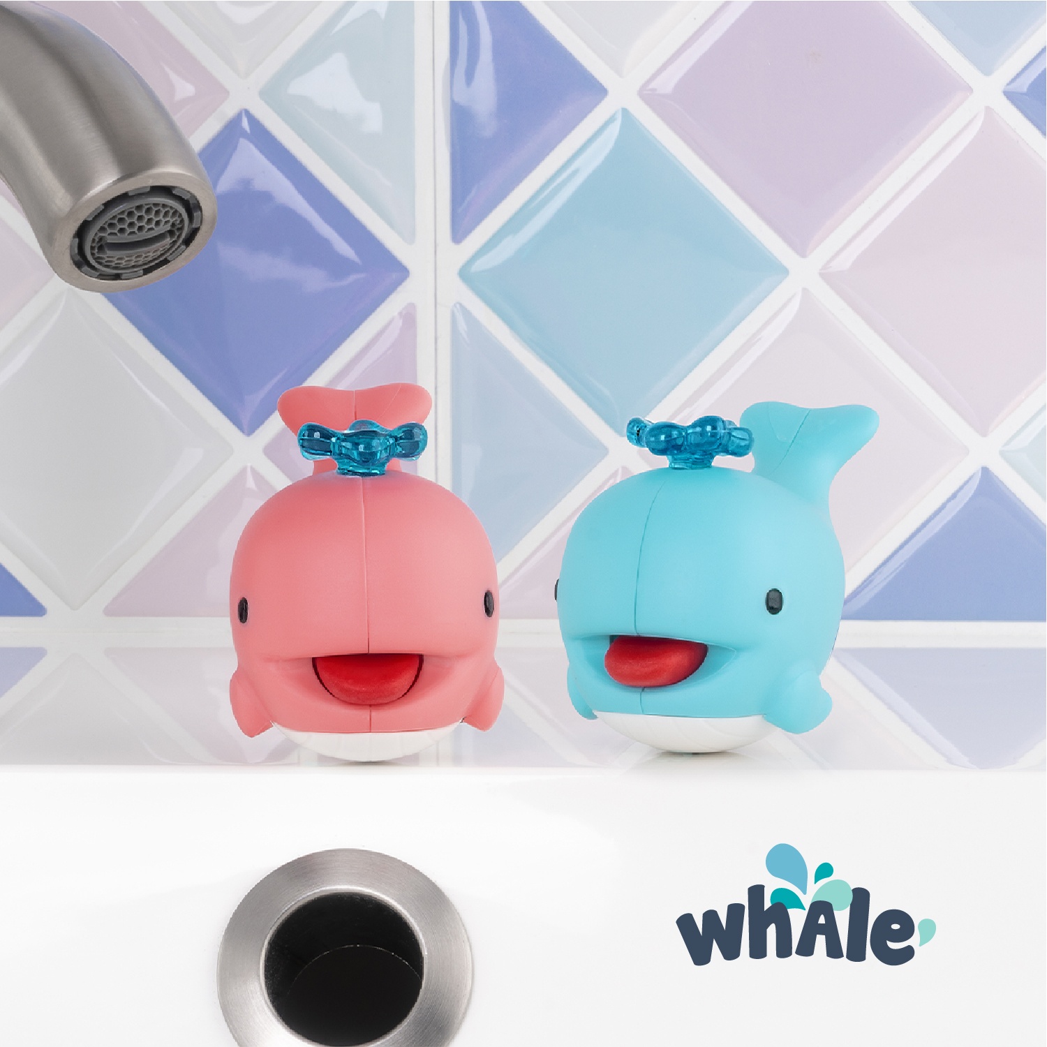 Дозатор зубной пасты розовый Whale Pinky купить в VISAGEHALL