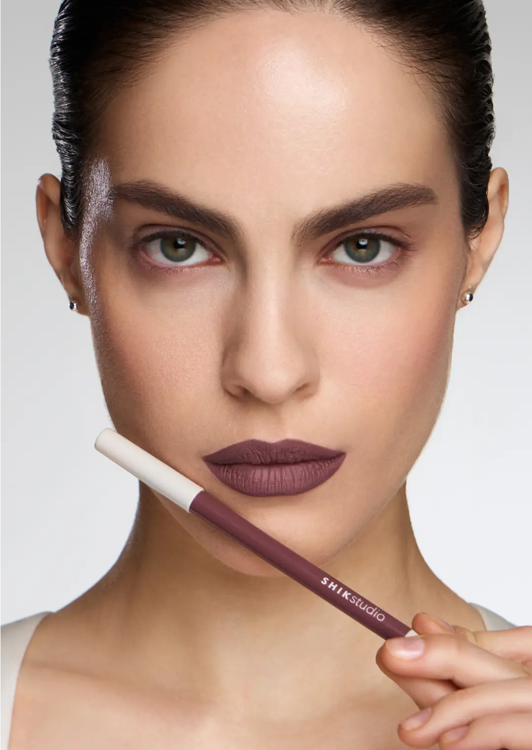 Карандаш для губ стойкий Long-Lasting Lip Pencil