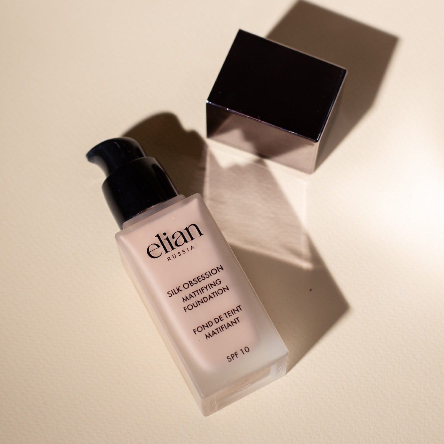 Тональный крем Silk Obsession Foundation