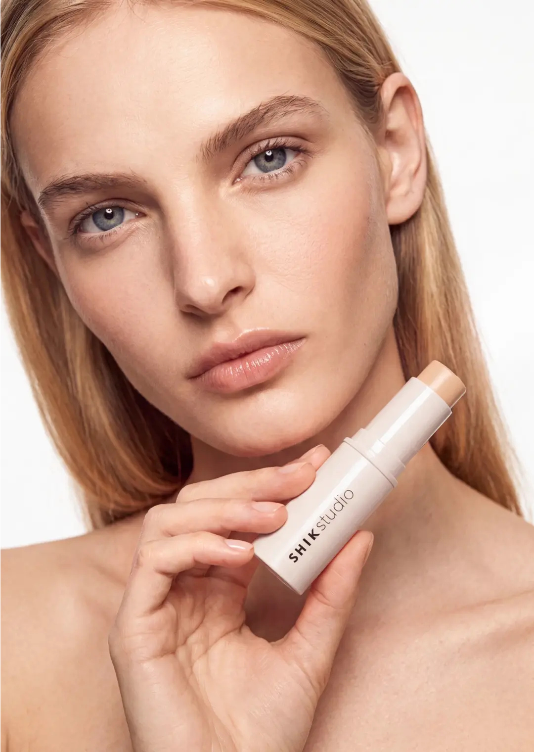 Тональный стик Soft Foundation Stick