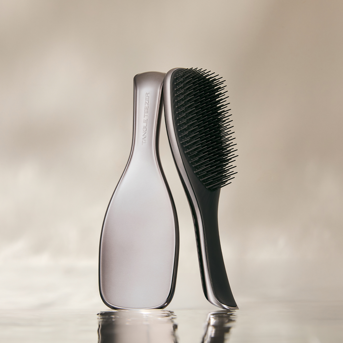 Расческа The Ultimate Detangler Chrome Midnight Silver
