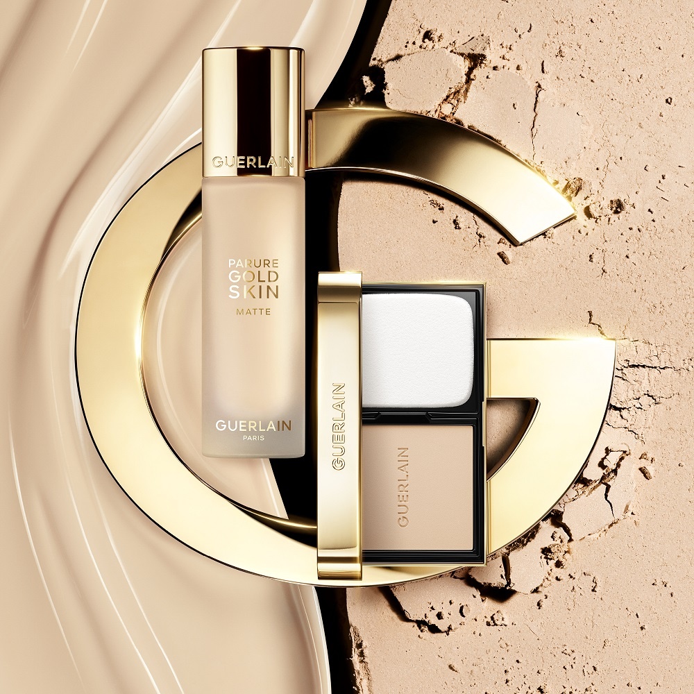Пудра для лица компактная Parure Gold Skin Control 