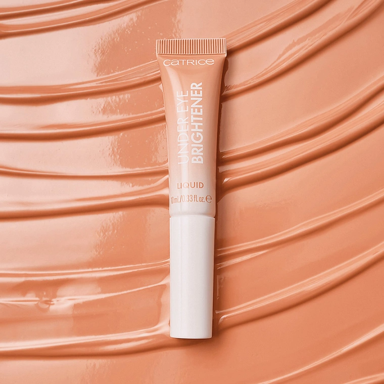 Корректор для области вокруг глаз жидкий Under Eye Brightener Liquid 