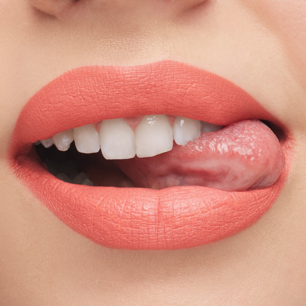Губная помада матовая Macximal Matte Lipstick 