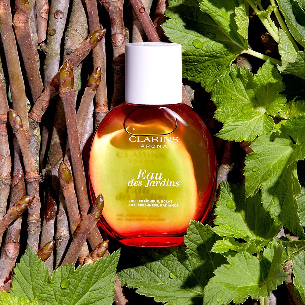 Вода освежающая Eau Des Jardins 