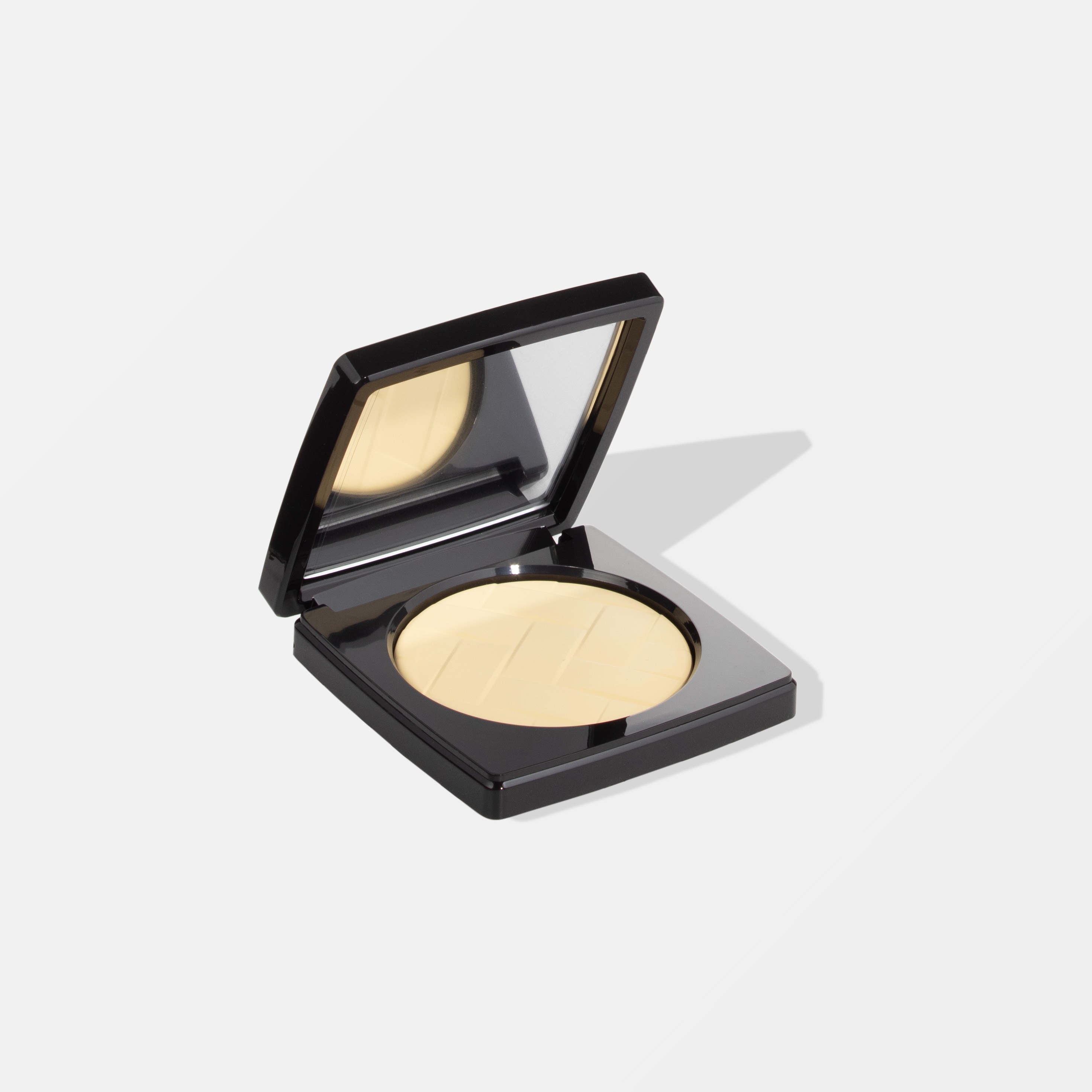 Пудра для лица компактная Vitamin Enriched Pressed Powder