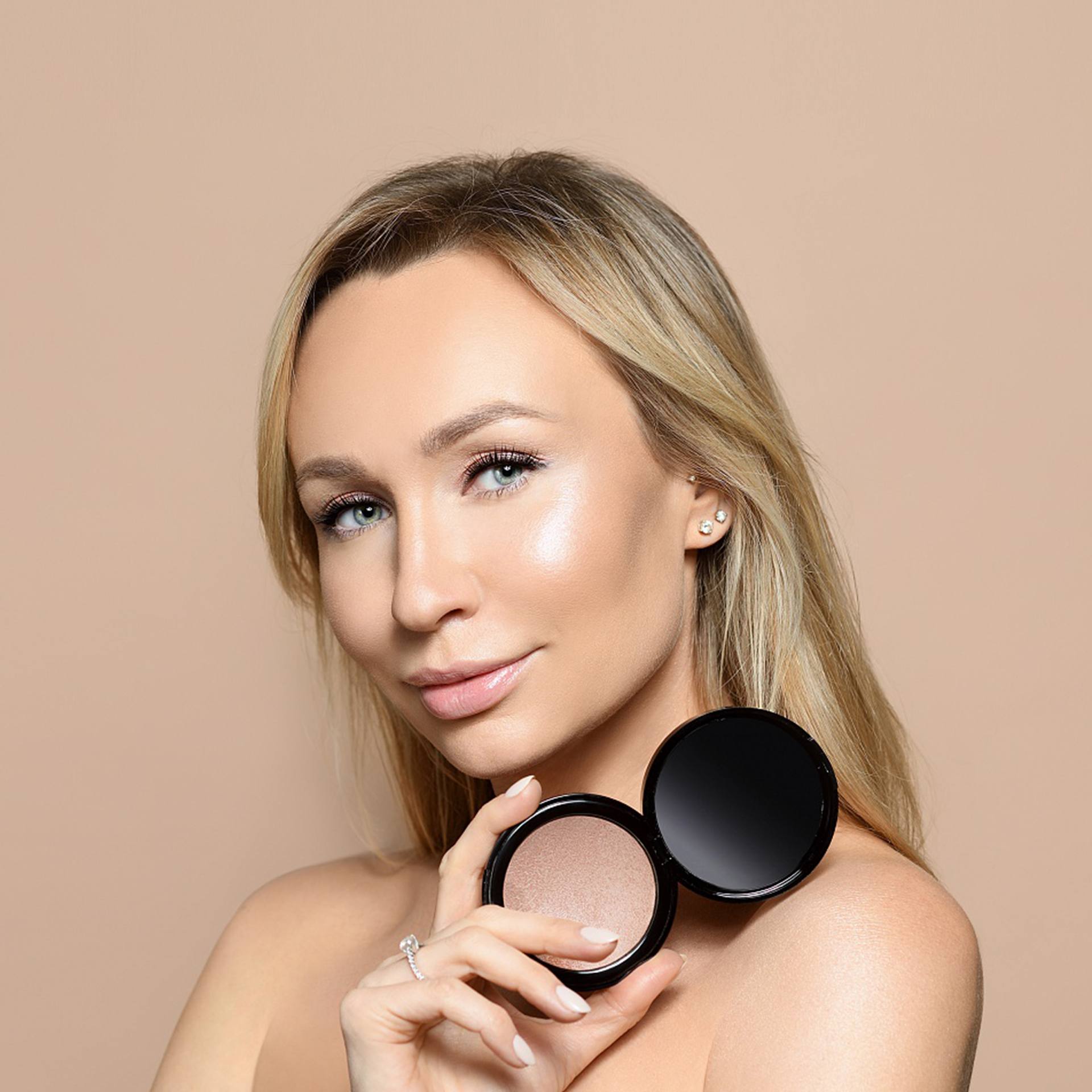 Пудра-хайлайтер для лица Sexy Powder Highlighter
