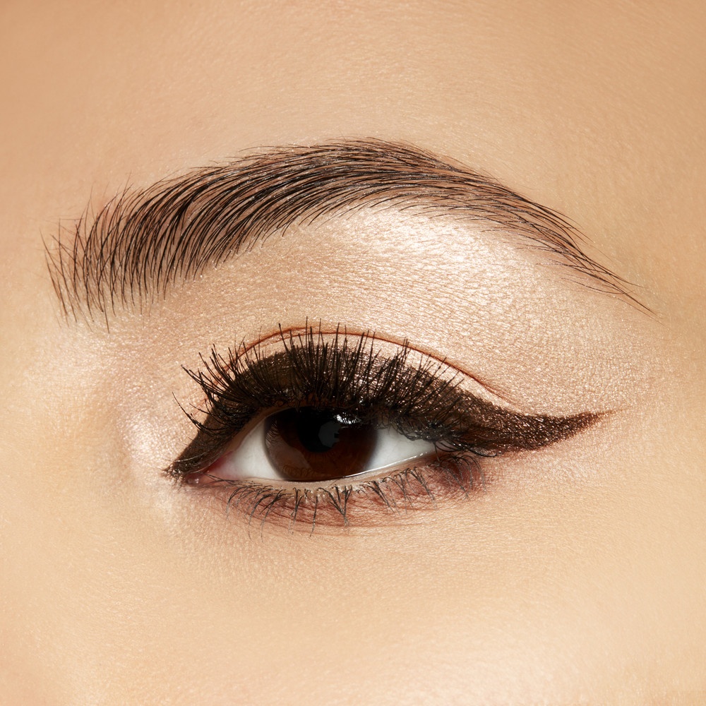 Тени кремовые с эффектом сияния In Extra Dimension Eye Shadow