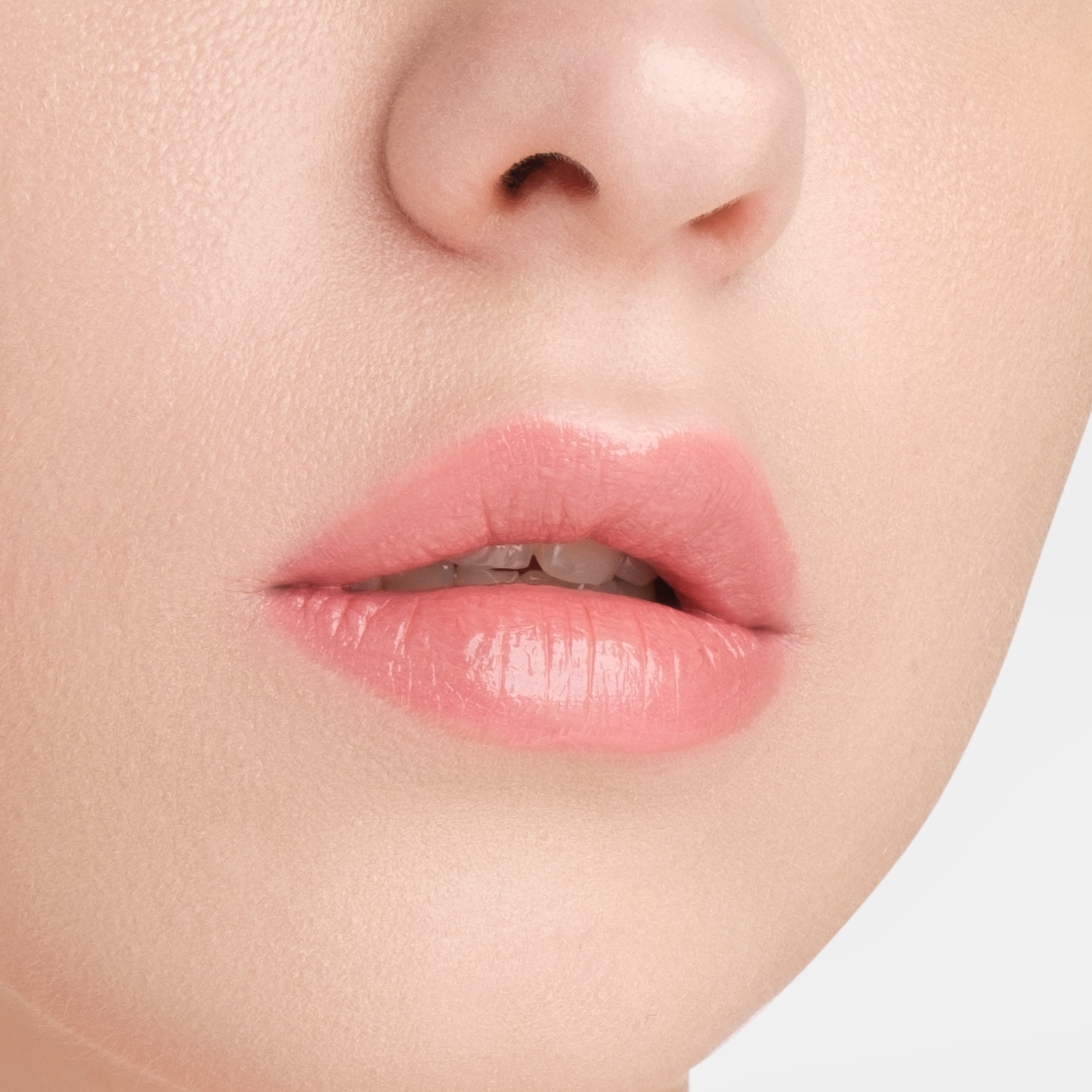 Помада-бальзам с гиалуроновой кислотой Hyaluronic Hydra Balm