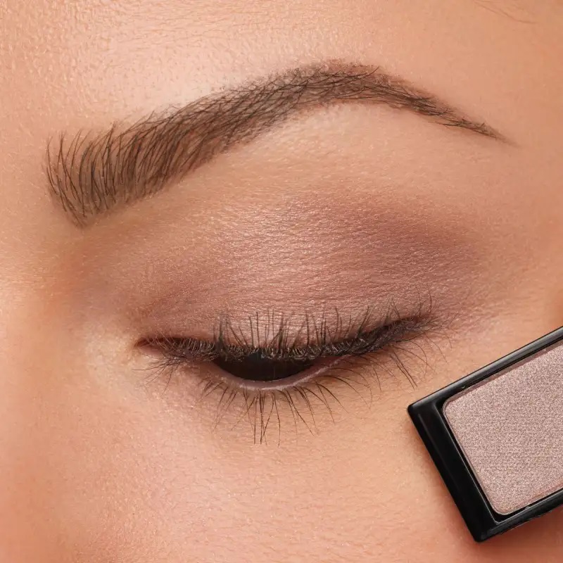 Тени для век перламутровые Eyeshadow Oh La La