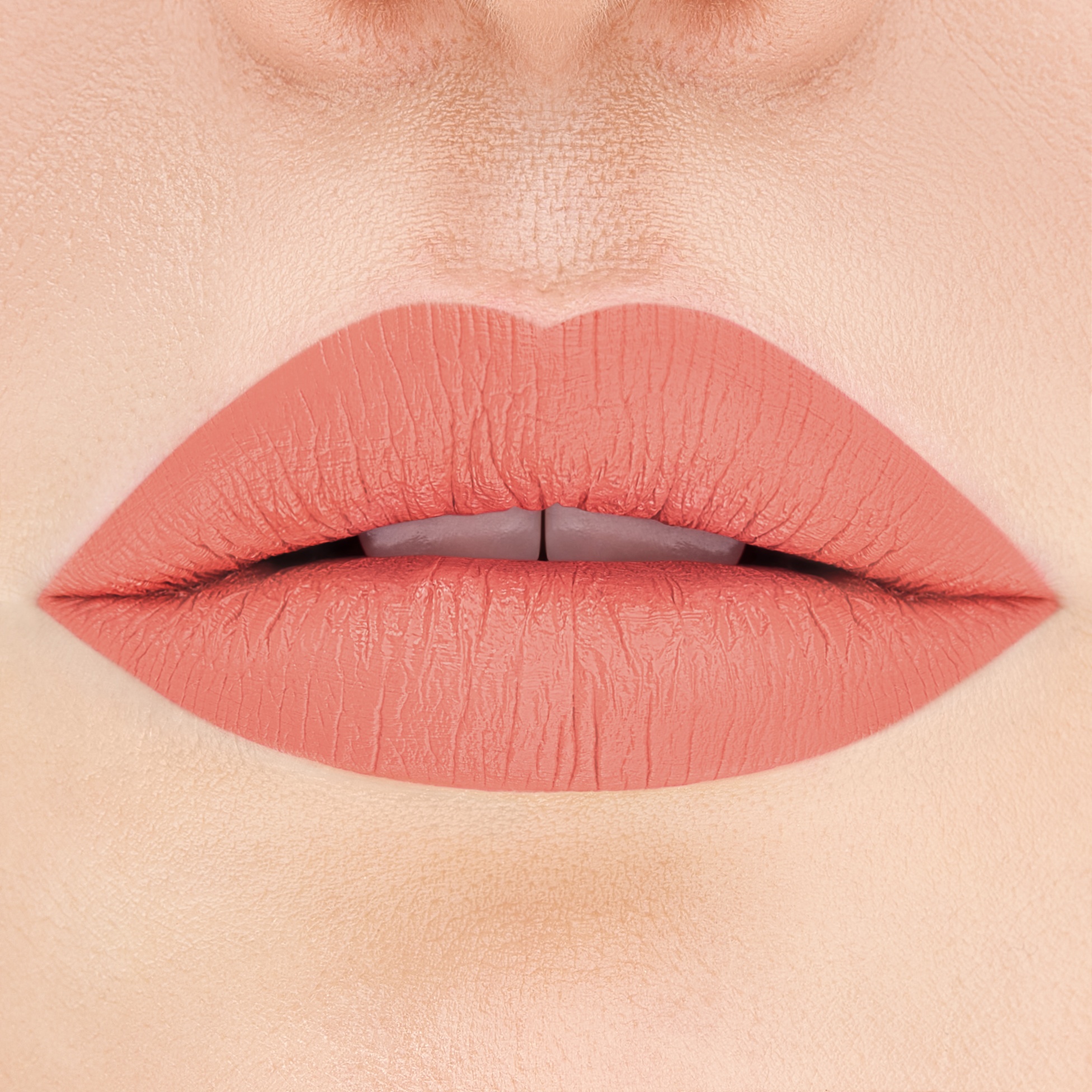 Помада для губ матовая Mattemoist Lipstick 