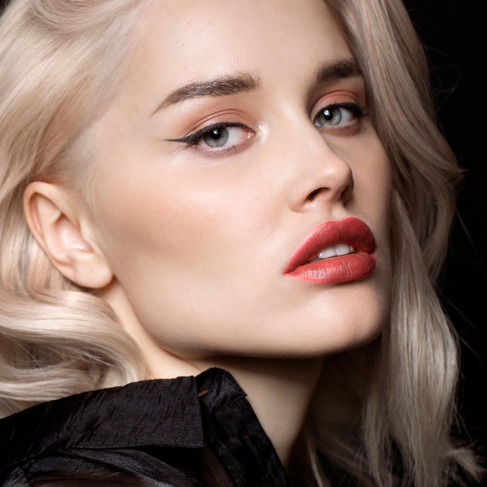 Карандаш для губ Lipliner