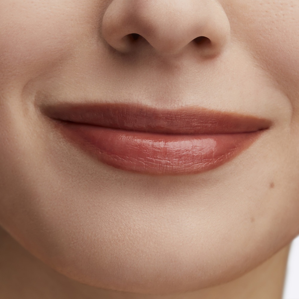 Помада для губ Lustreglass Sheer-Shine Lipstick