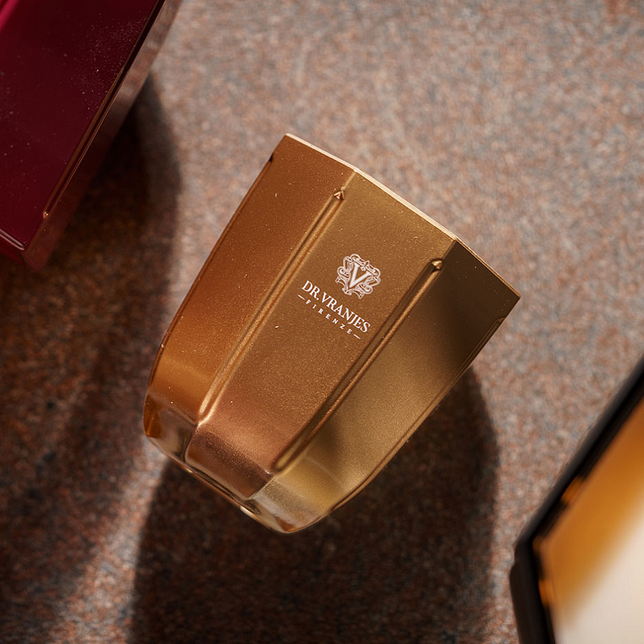 Ароматическая свеча Oud Nobile Gold 