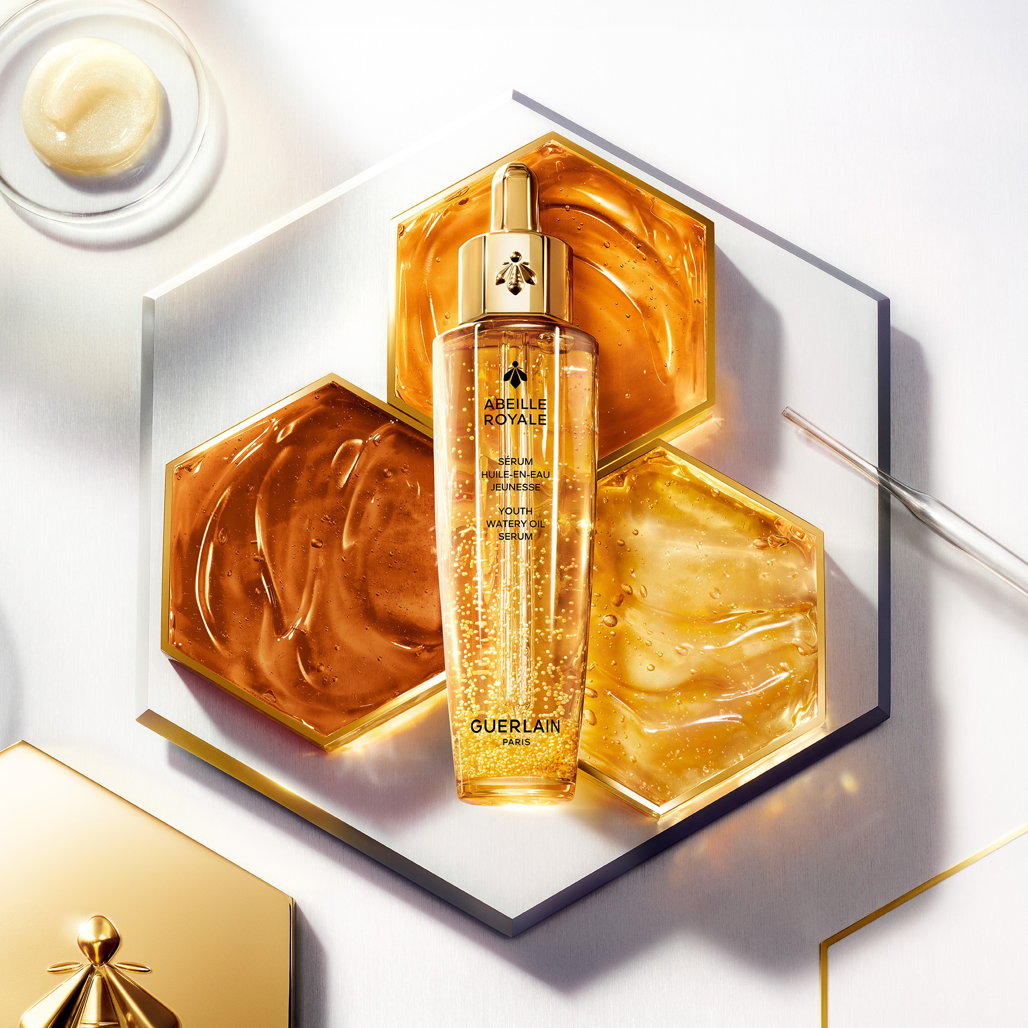 Сыворотка омолаживающая Abeille Royale