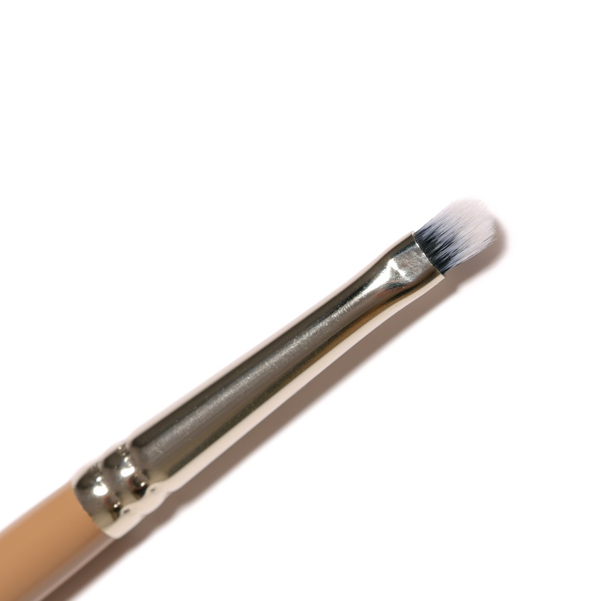 Кисть для растушёвки стрелки AD16 купить в VISAGEHALL