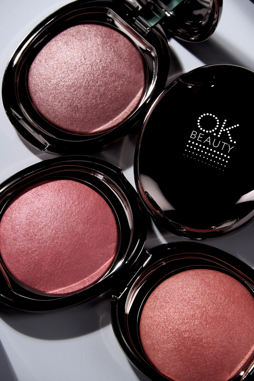 Румяна запеченные сияющие Glow Rush Baked Blush
