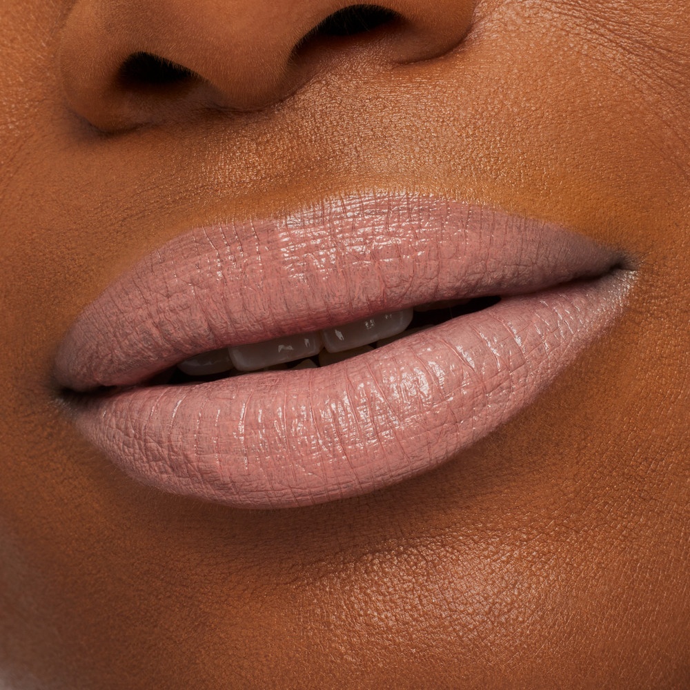 Губная помада Macximal Satin Lipstick 
