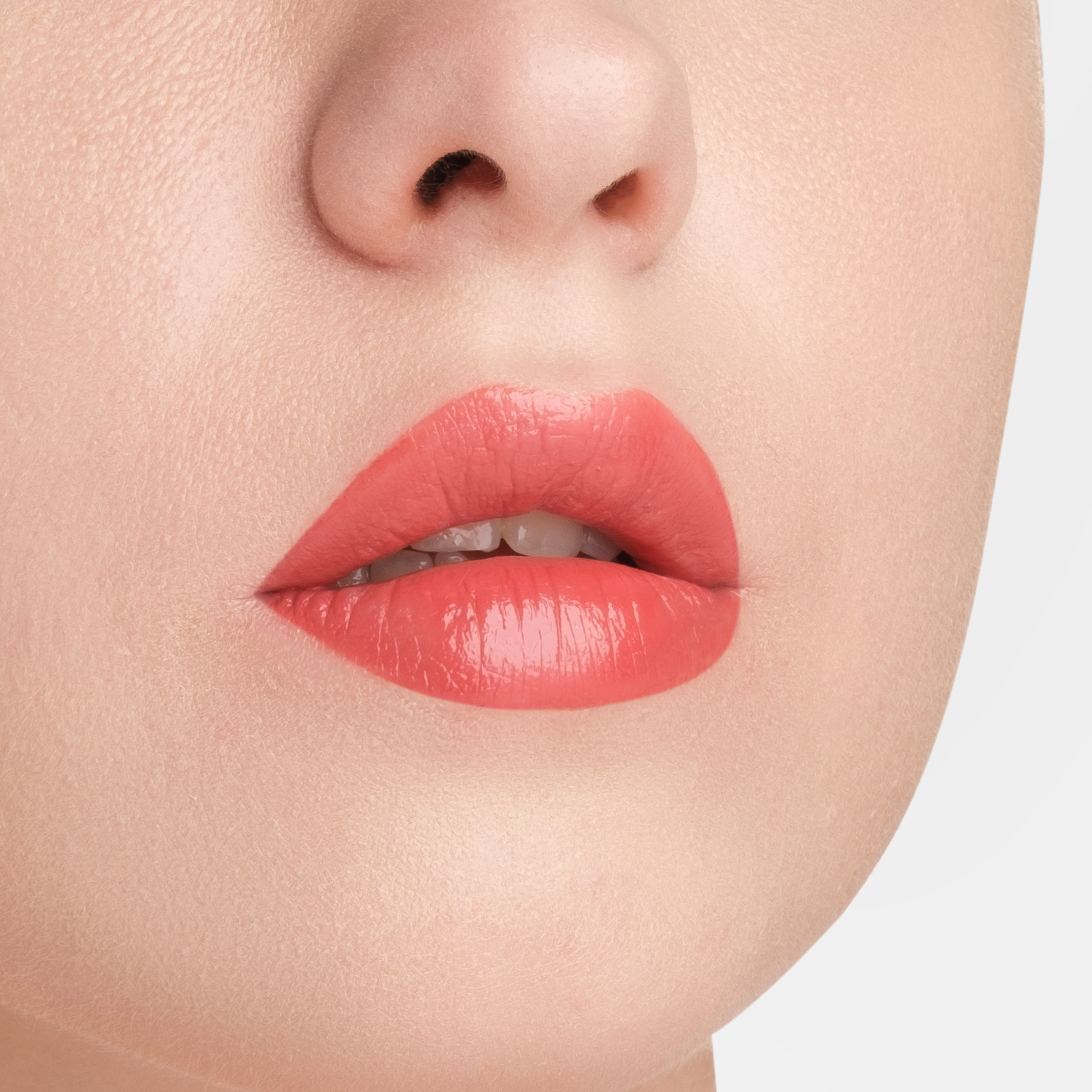 Помада-бальзам с гиалуроновой кислотой Hyaluronic Hydra Balm