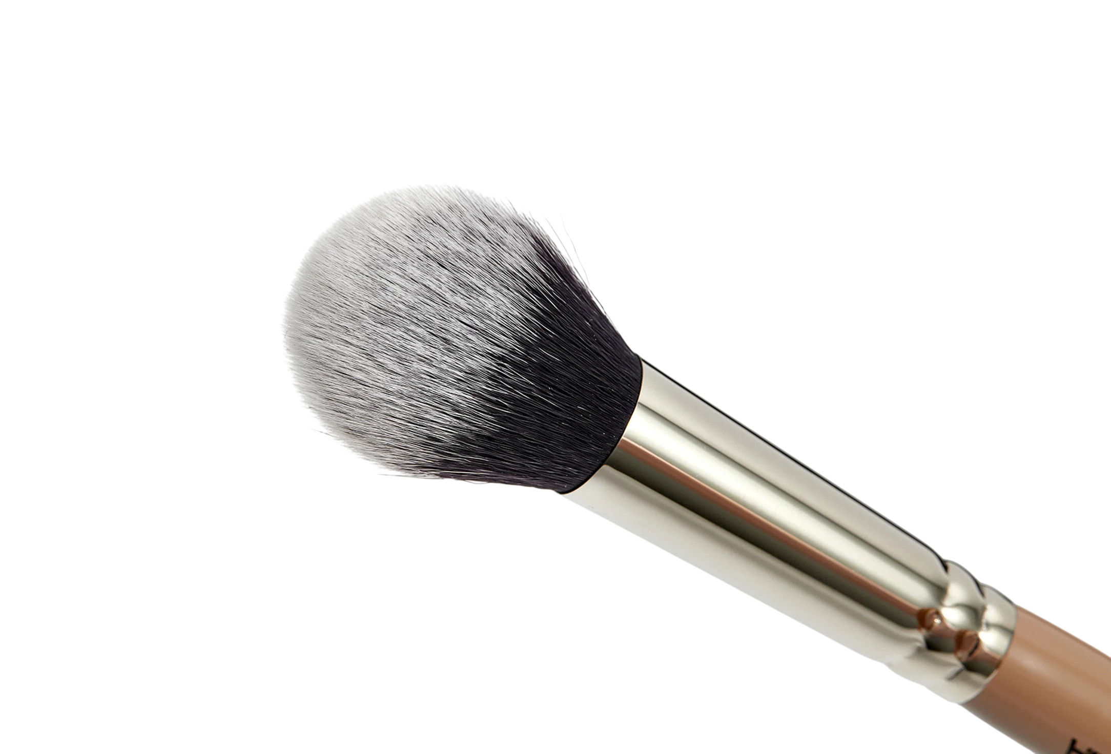 Кисть для тональной основы AD10 купить в VISAGEHALL