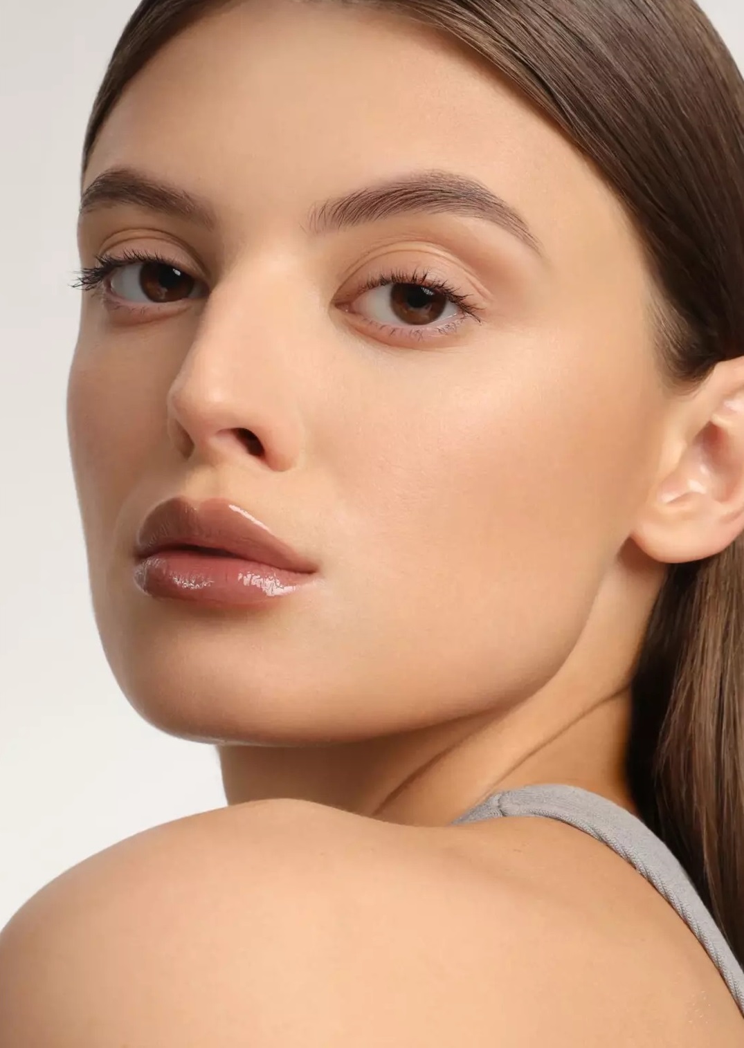 Блеск для губ ухаживающий Lip gloss care intense