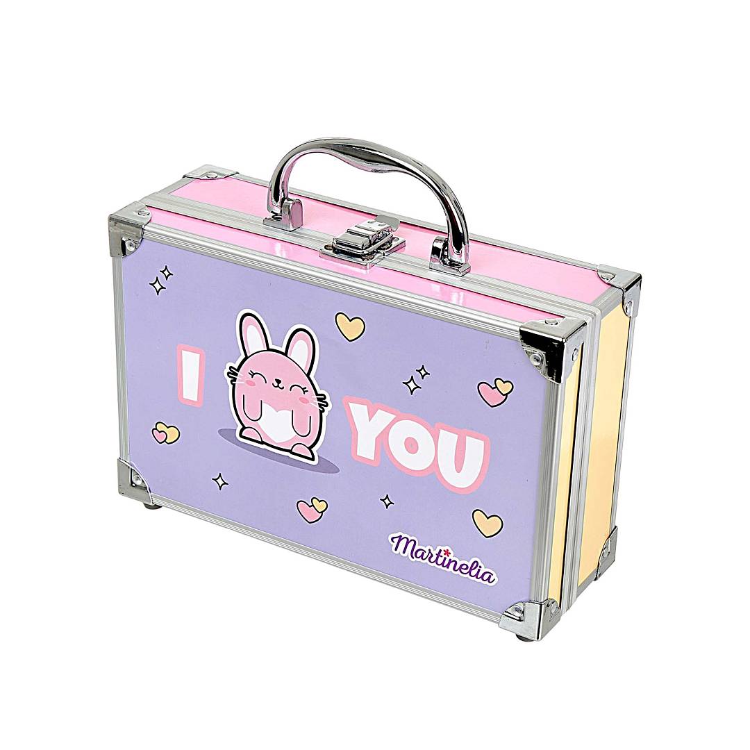 Набор косметики для девочек в кейсе I love you 