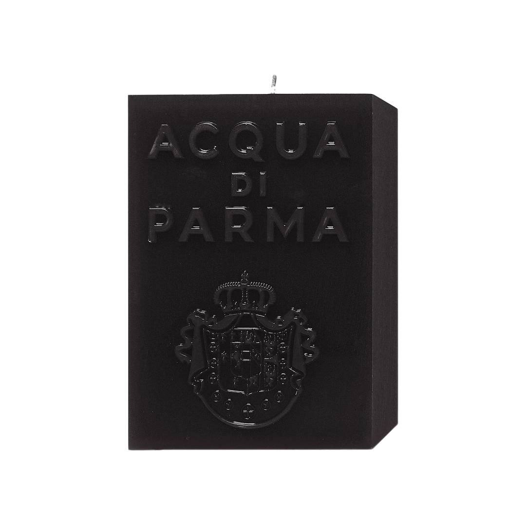 Чёрная кубическая свеча с ароматом амбры