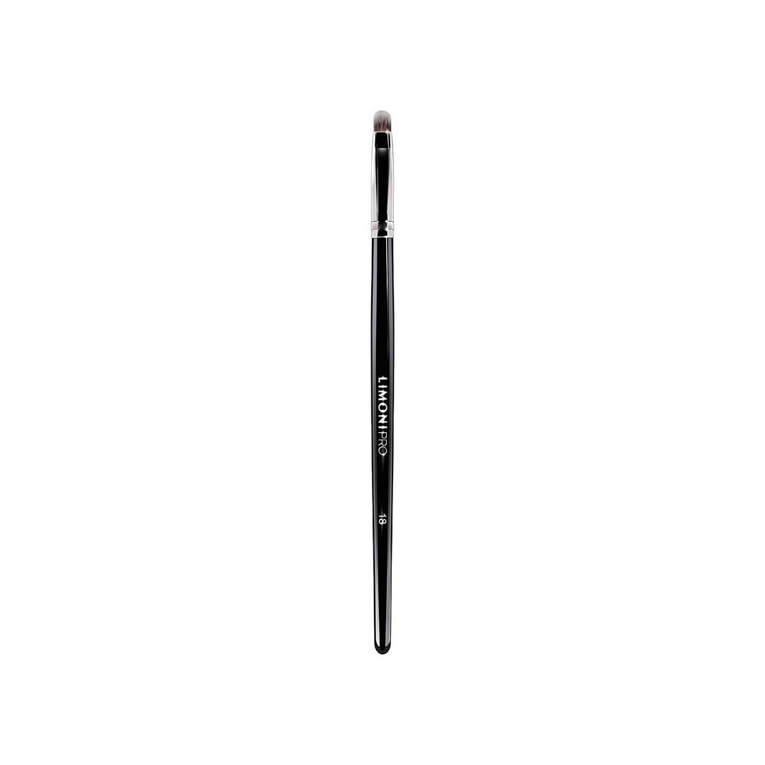 Кисть плоская для теней и подводки №18 Professional
