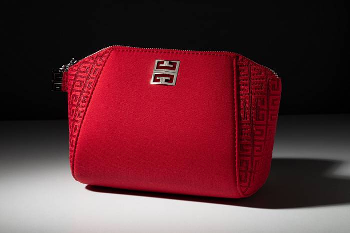 Подарок от Givenchy