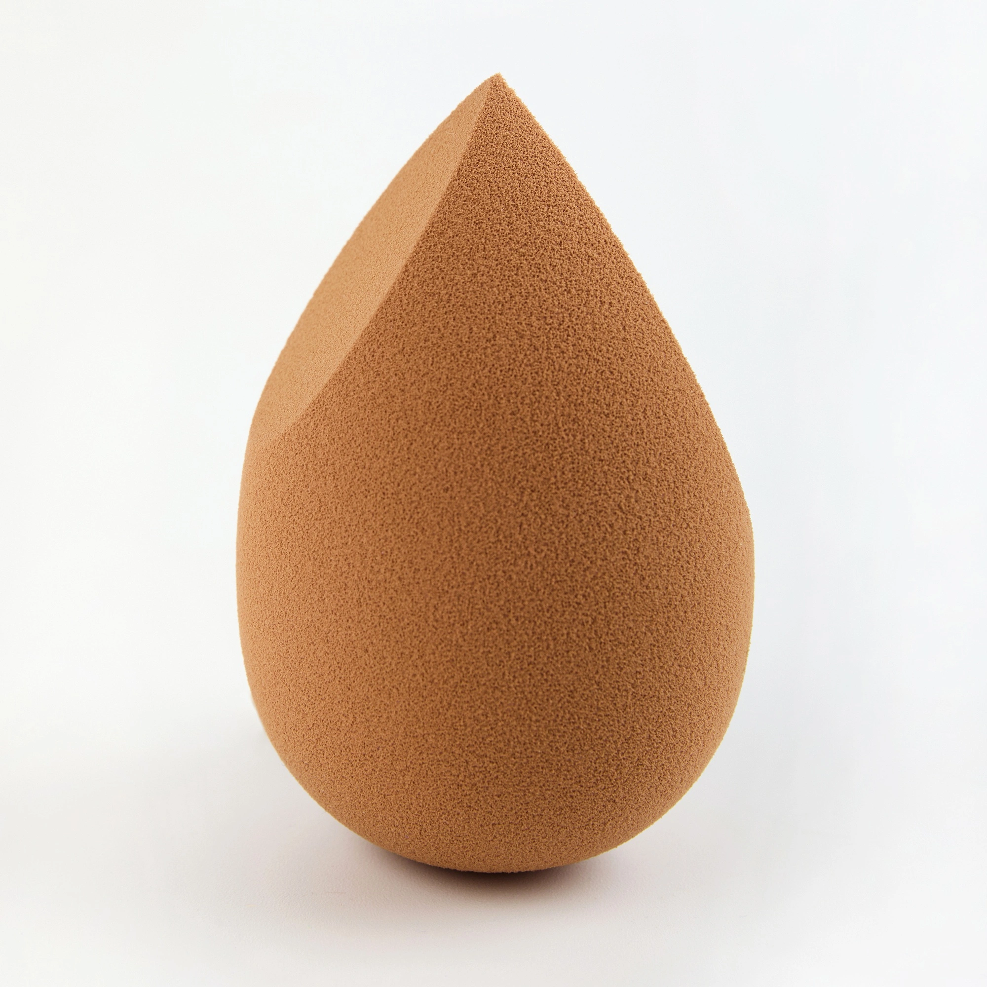 Спонж для макияжа с двойным срезом Кофе Мокка купить в VISAGEHALL