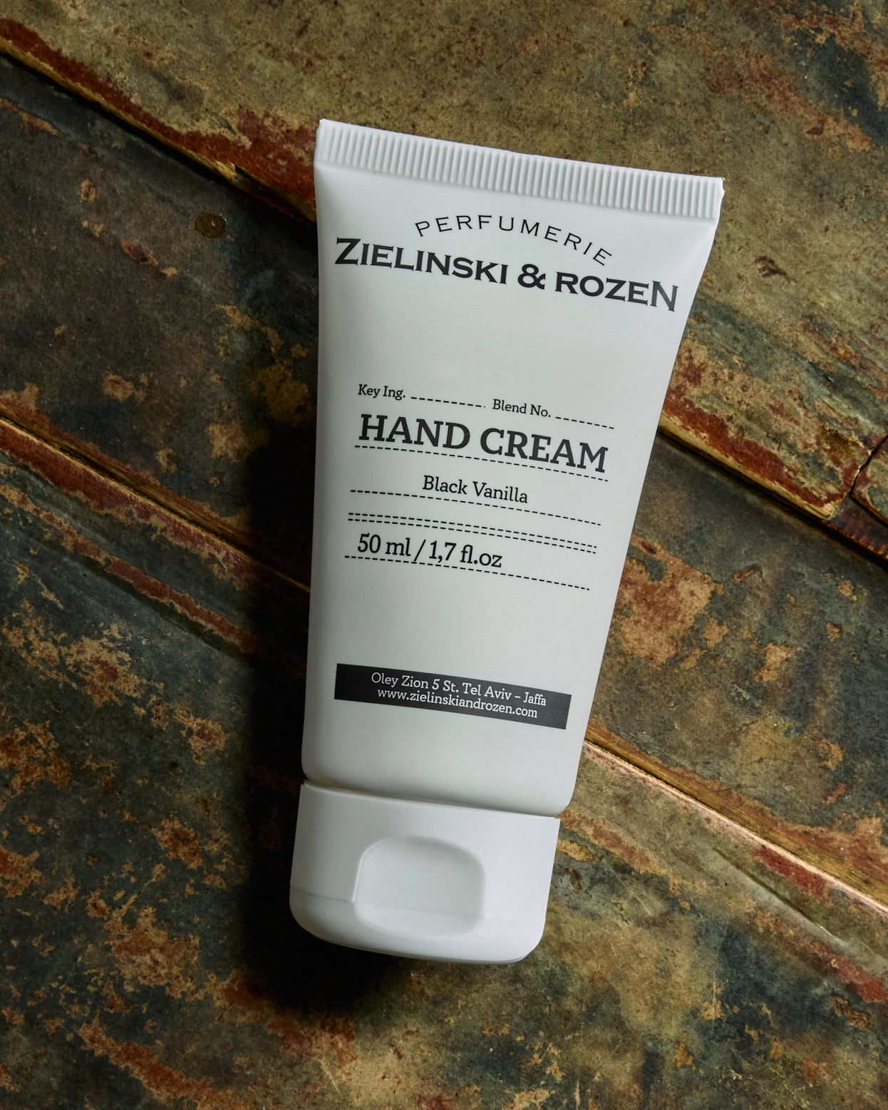 Крем для рук Черная Ваниль купить в VISAGEHALL