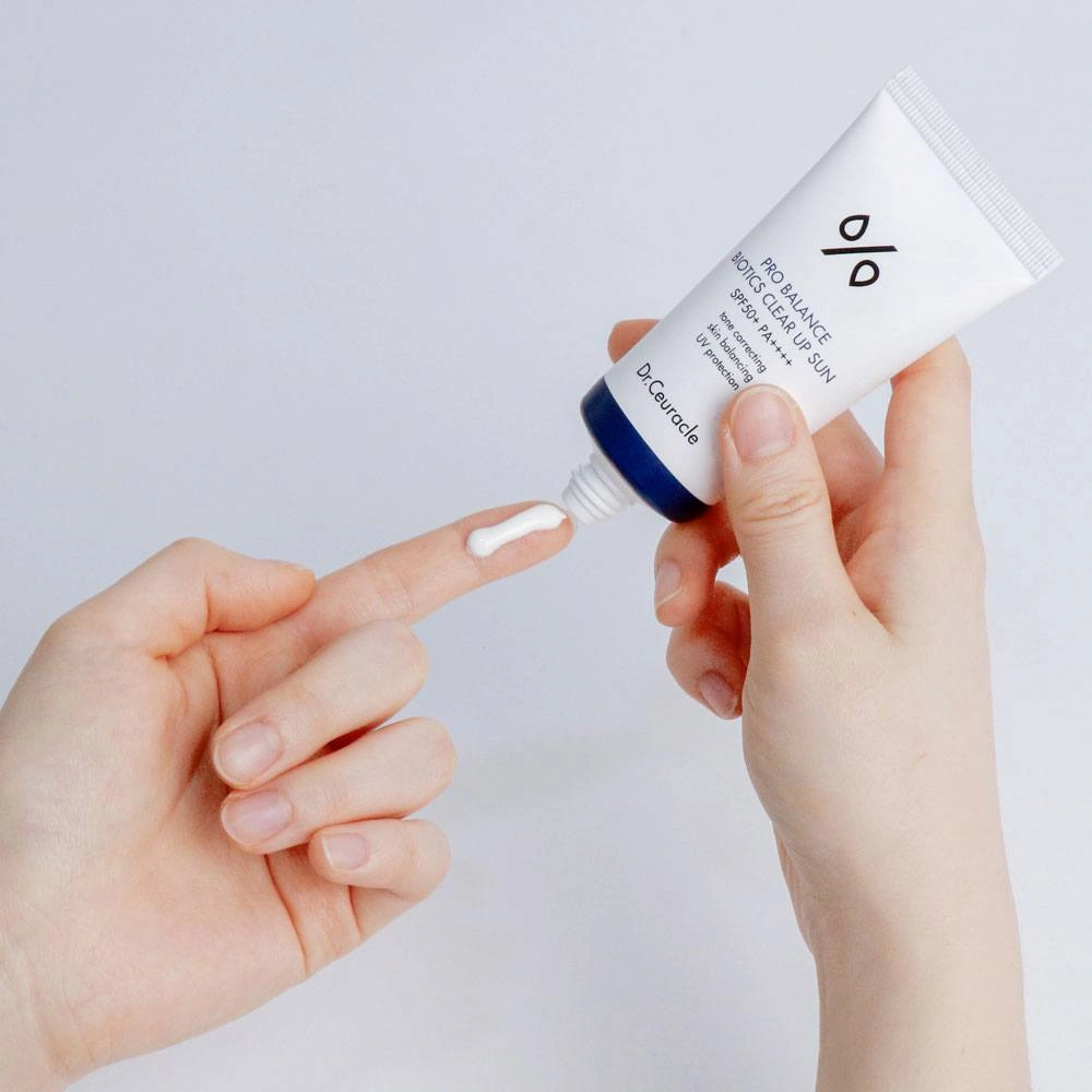 Крем солнцезащитный с пробиотиками Pro Balance Bioticsc Clear Up Sun купить в VISAGEHALL