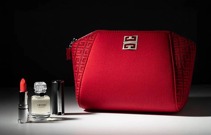 Подарок от Givenchy